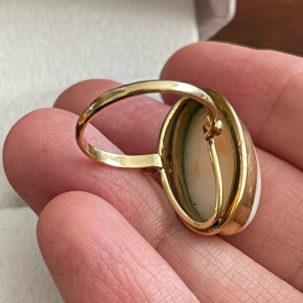 Natural angel skin coral solid 14K gold ring - Picture 5 of 10